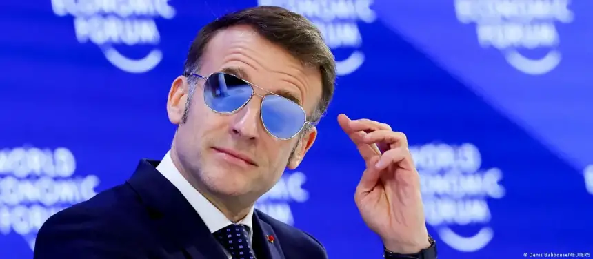 من السخرية إلى التسويق.. إقبال قياسي على نظارات ماكرون