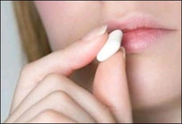 مضغ اللبان يساعد على التخلص من الصداع