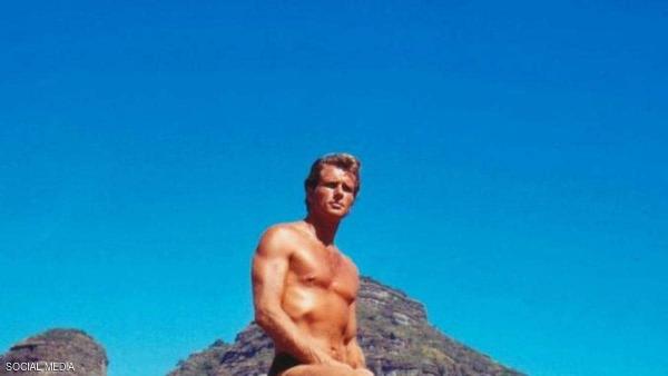 الشرطة تقتل "ابن طرزان" بعد أن قتل هذا الأخير والدته طعنا