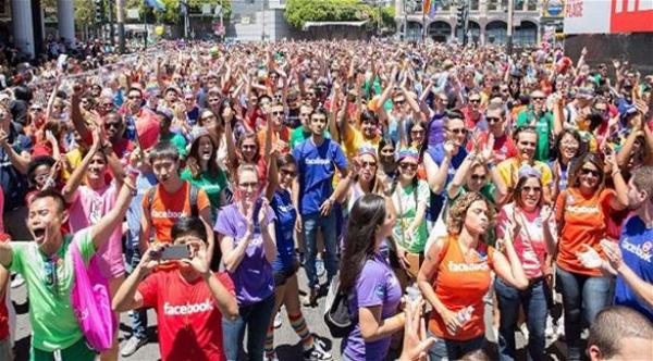 8 أسباب تجعل من فيس بوك المكان الأفضل للعمل