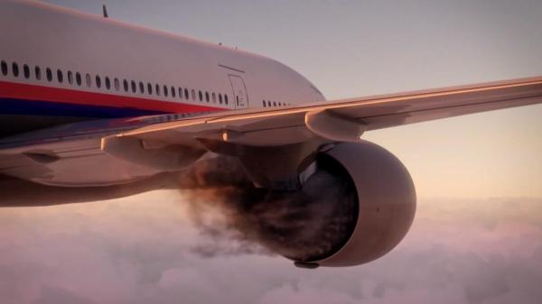 لحظة توقف محرك طائرة في السماء وسط ذعر الركاب(فيديو)