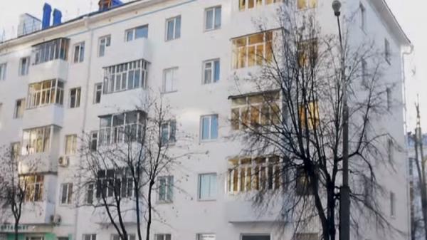 امرأة توظف "قاتلا مأجورا" للتخلص من جيرانها المزعجين!