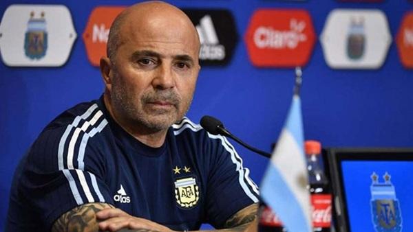 خورخي سامباولي يوافق على التخلي عن تدريب المنتخب الأرجنتيني