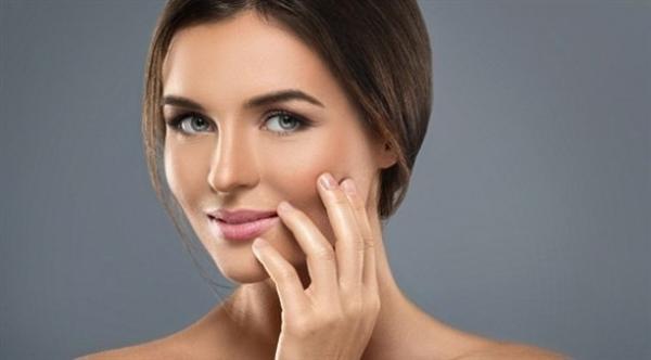 6 أطعمة ضرورية لحماية بشرتك من التجاعيد