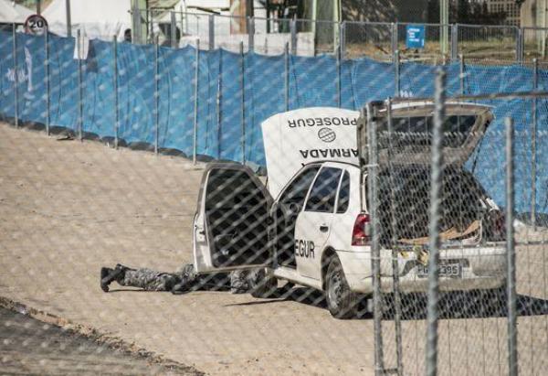 اشتباه بوجود قنبلة بالقرب من ملعب انجلترا وايطاليا