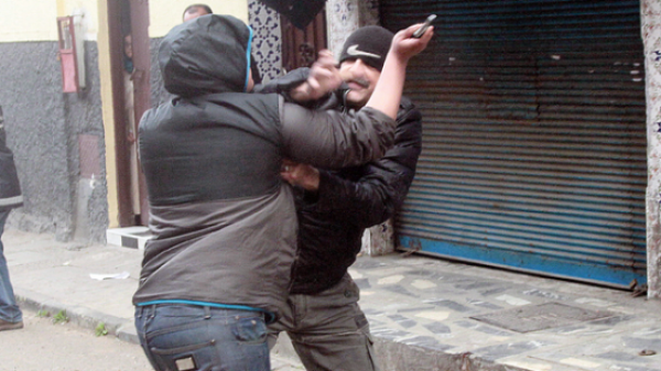 شجار بين أصدقاء ينتهي بجريمة قتل بشعة 