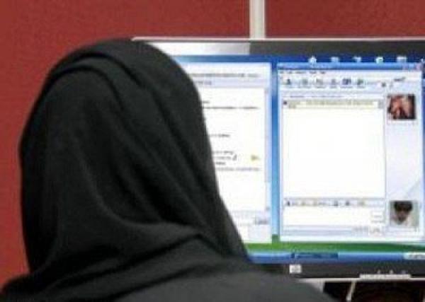 اعتقال شاب ابتز طفلة بعد تصويرها في أوضاع مخلة