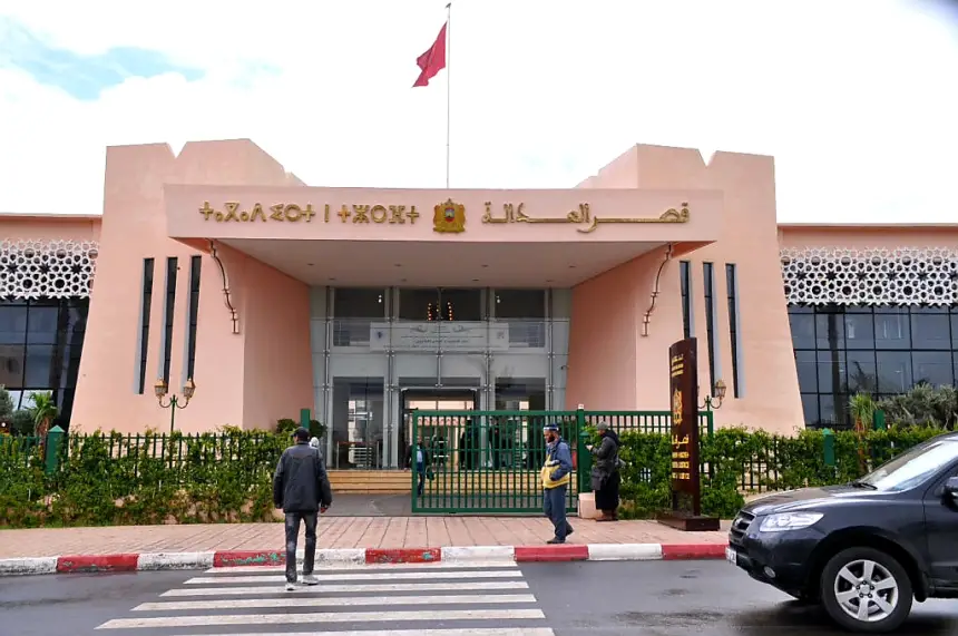 المحكمة الإدارية بمراكش تقضي بعزل 4 أعضاء من مجلس 