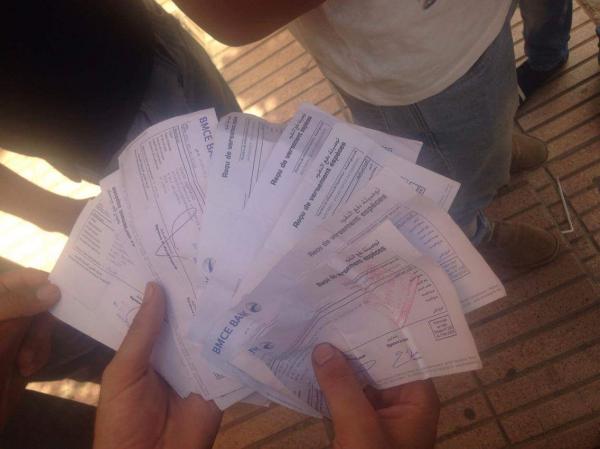 حضيو راسكم  .. هكذا يقوم نصاب مغربي بايقاع ضحاياه والنصب عليهم في عقود عمل والهجرة إلى فرنسا