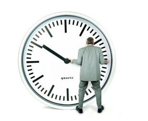 دراسة : تقديم الساعة يعرض للأزمات القلبية