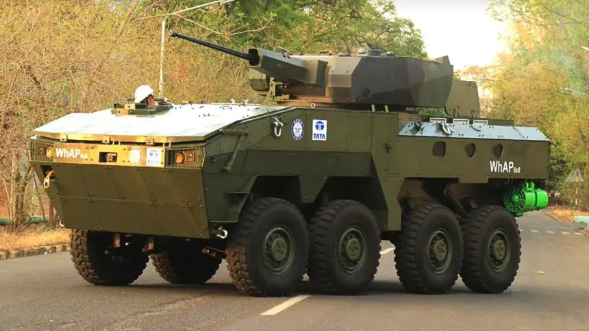 مصنوعة بالمملكة… المغرب يتسلّم أول دفعة من مدرعات “WhAP 8x8” القتالية