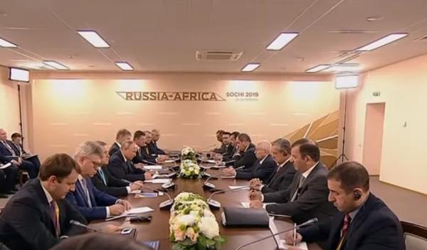 غضب في الجزائر من لقاء بن صالح مع بوتين..لماذا؟