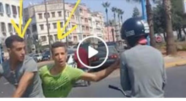 جوج شفارة بدرب الكبير في كازا كيسرقو المواطنين بواسطة دراجة