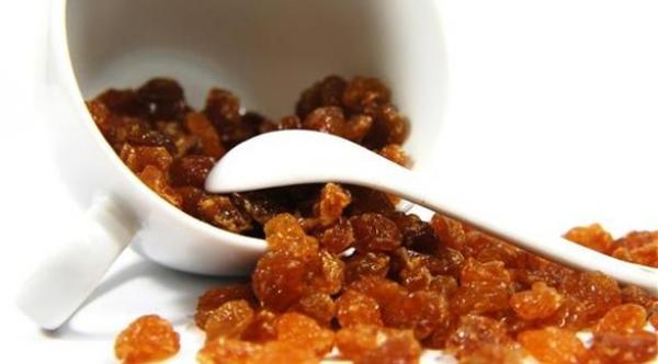 هل يمكن لمريض السكري أكل التمر والزبيب؟