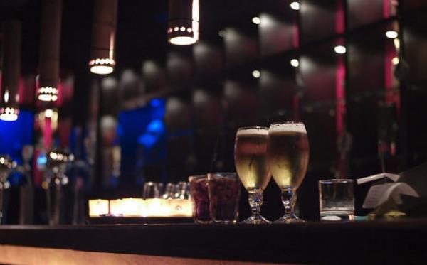 الملاهي الليلية و السكارى و الفوضى تثير غضب ساكنة الهرهورة ومسيرة شعبية تلوح في الأفق