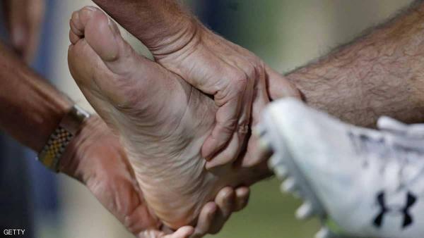 على ماذا تدل أعراض تورم القدمين ؟