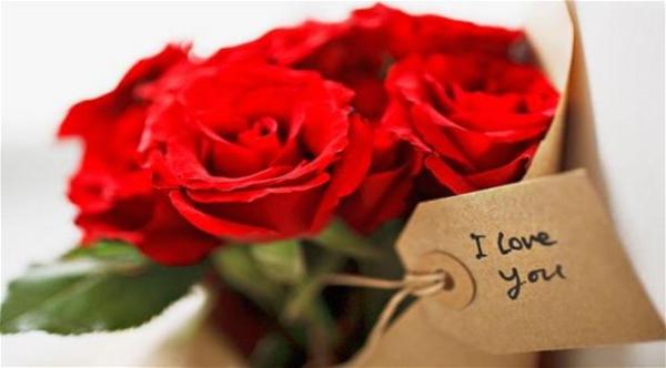 بالصور: أغلى باقة أزهار في العالم بسعر 14 ألف دولار