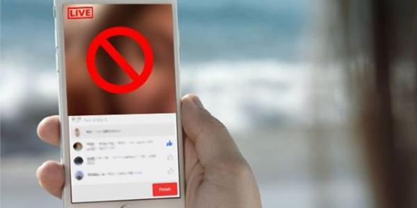 الفتاة التي ظهرت تُمارس الجنس على "اللايف" بالفايسبوك تتحدى منتقديها وهذا ما قامت به