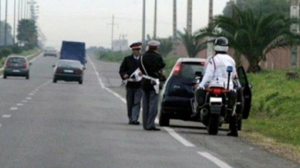 هكذا وقع صاحب سيارة فارهة في قبضة الدرك.. متهم بالنصب وإصدار شيكات بنصف مليار سنتيم