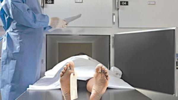 العثور على جثة مواطن أجنبي داخل فندق ببوجدور يستنفر المصالح الأمنية