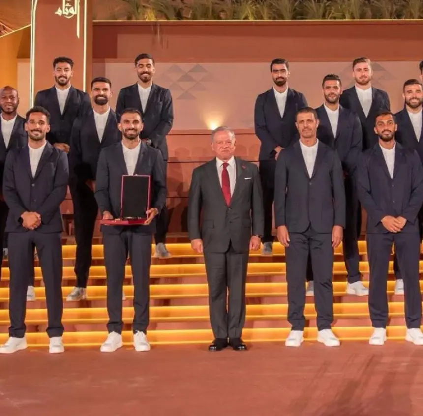 ملك الأردن يكرم المدرب المغربي جمال السلامي