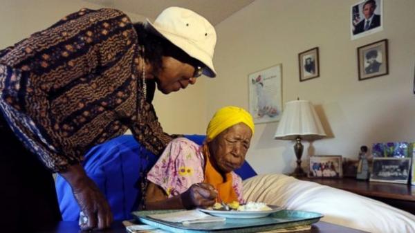 وفاة أكبر معمرة في العالم