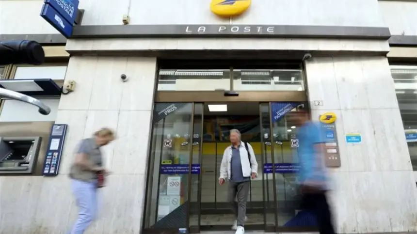 هجوم الكتروني يعطّل خدمات البريد الفرنسي وخدمته المصرفية ليلة عيد الميلاد