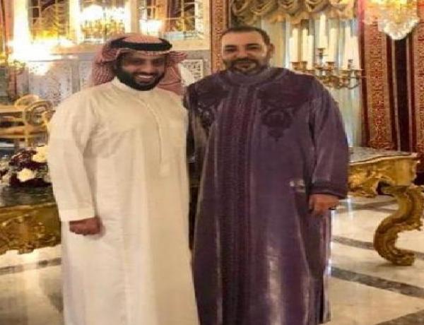 بالصورة: تُركي آل الشيخ يلتقي الملك محمد السادس ويُعلن عن مفاجأة بخصوص النسخة الثانية من البطولة العربية!