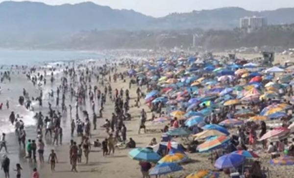 رغم حظر كورونا.. اكتظاظ المواطنين على شواطئ كاليفورنيا(فيديو)