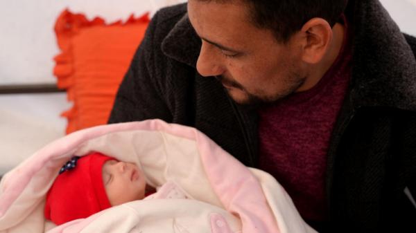 ولدت تحت الأنقاض .. مصير "وردي" للرضيعة "المعجزة" التي أسرت قصتها قلوب الملايين بعد زلزال تركيا وسوريا