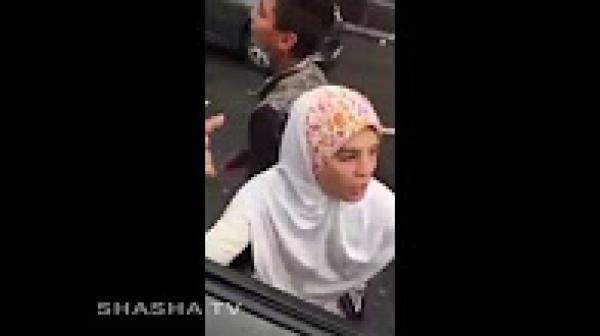 أطفال جزائريون ينتحلون صفة "لاجئين سوريين" بباريس