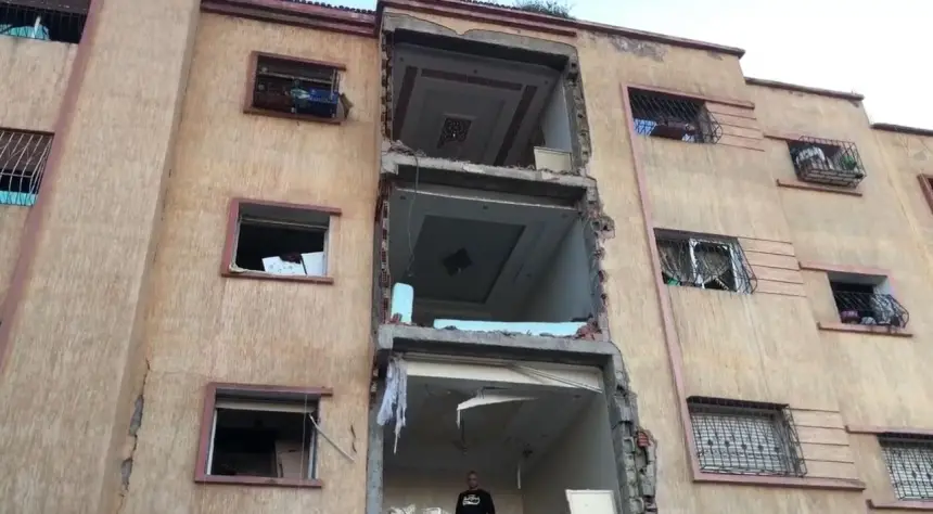 مشاهد صادمة تُظهر الدمار الناجم عن انفجار قنينتي غاز في حي الرحمة