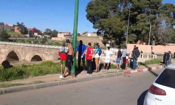 شهداء الصهد بداو... غرق تلميذ في واد "الساكية" والبحث عن الجثة يستنفر فرق الانقاد وهذا مافعله القضاء مع 3 من رفاقه