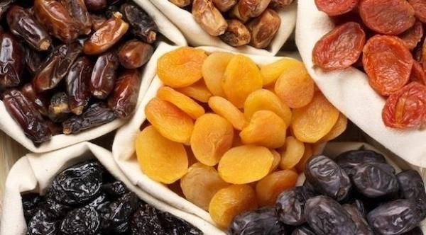 الفواكه المجففة مفيدة لكن تجنب الإفراط في تناولها