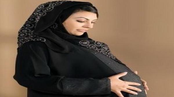 للحوامل : هل يبطل دم ما قبل الولادة الصيام؟