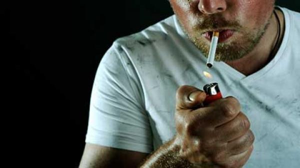 الصحة العالمية تطالب بوضع تصنيفات عمرية أعلى على الأفلام التي تحتوي مشاهد تدخين