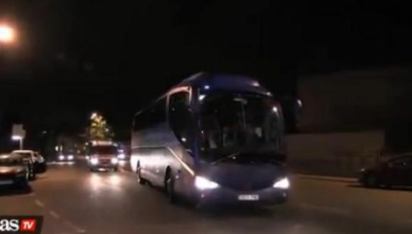 بالفيديو : جماهير برشلونة  تصف لاعبيها بـ"المرتزقة"