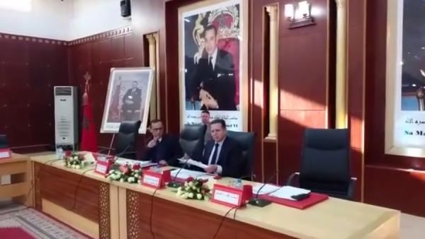 عامل الفقيه بن صالح يعلن اتخاد تدابير أمنية مشددة لتأمين دورة المجلس الاقليمي من تهديدات مجهولة ! (فيديو)