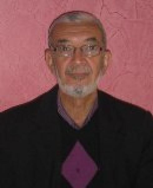 أيها المتزلفون.. متى أنصف بنكيران المدرسين؟