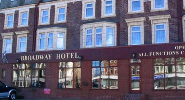 غرامة مالية على نزيلين لتقييمهم السيئ لفندق بإنجلترا (صور)