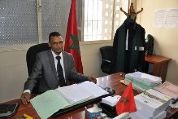 ساكنة ورزازات لموقع أخبارنا:متفاءلون بتعيين قاضي ابن المنطقة على رأس ابتدائيتها، ونعول كثيرا عليه في متابعة ملفات قضائية عديدة.