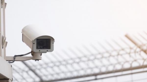 كاميرات المراقبة بالفضاءات العامة تثير قلق حماية المعطيات الشخصية..وهذه آراء الشارع المغربي