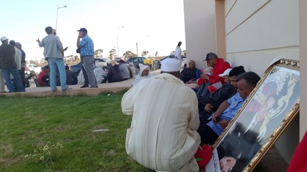 اتهامات لعامل هذه المدينة بالتهور والتسبب في اعتصام أمام مقر العمالة وهذا ما وقع