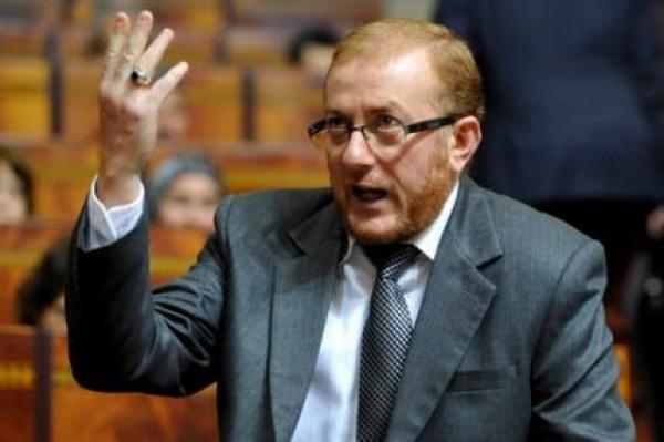 بوليف يقترح تعويض المسافرين عن تأخر القطارات