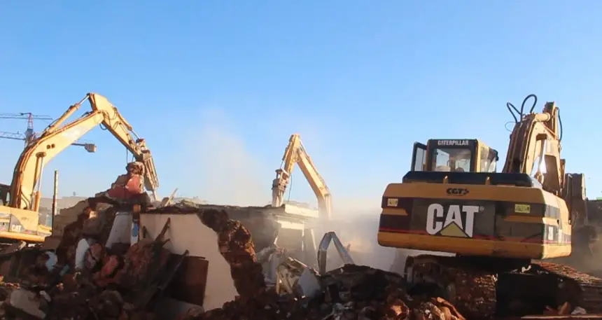 هدم سوق "لبحيرة" بالمدينة المدينة القديمة بمشروع المحج الملكي بالدار البيضاء