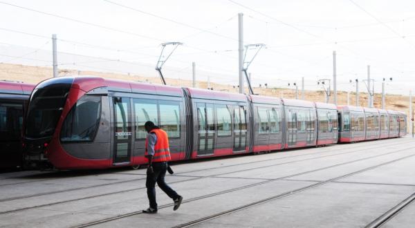 شركة الترامواي تتقدم بشكاية  ضد شخصين بعد الاعتداء البشع على اثنين من أعوانها