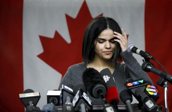 الفتاة الهاربة "رهف" تُفاجئ الجميع.. هل تعود إلى السعودية؟ (صور)