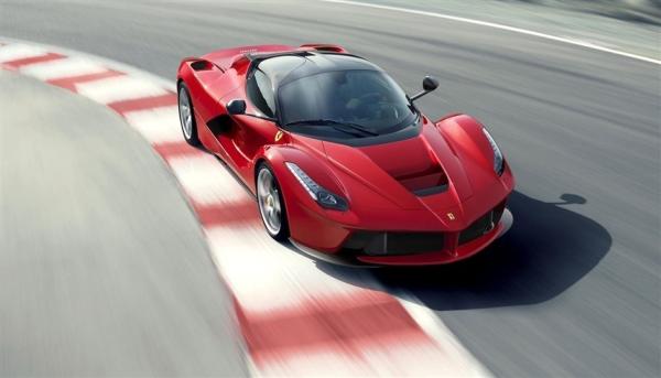 الصين: النساء يمثلن أكثر من ربع عدد مشتريي سيارات فيراري الجديدة