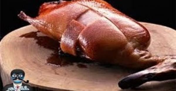 بالفيديو.. شاهد كيف تطهى أغلى بطة في العالم