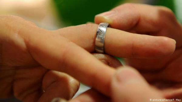 العثور على خاتم فقدته صاحبته المتوفية قبل 80 عاماً